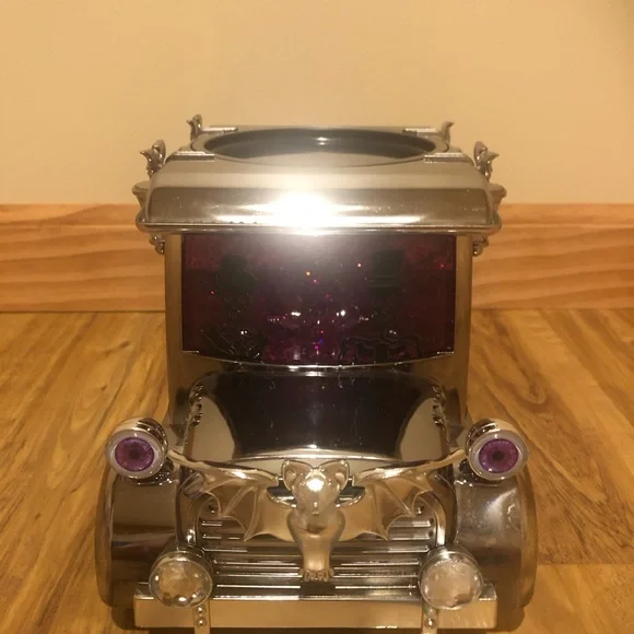 Halloween Ghost Car Candle Holder Lights Up - Picture 4 of 4